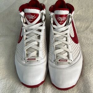 Lebron James tennis shoes